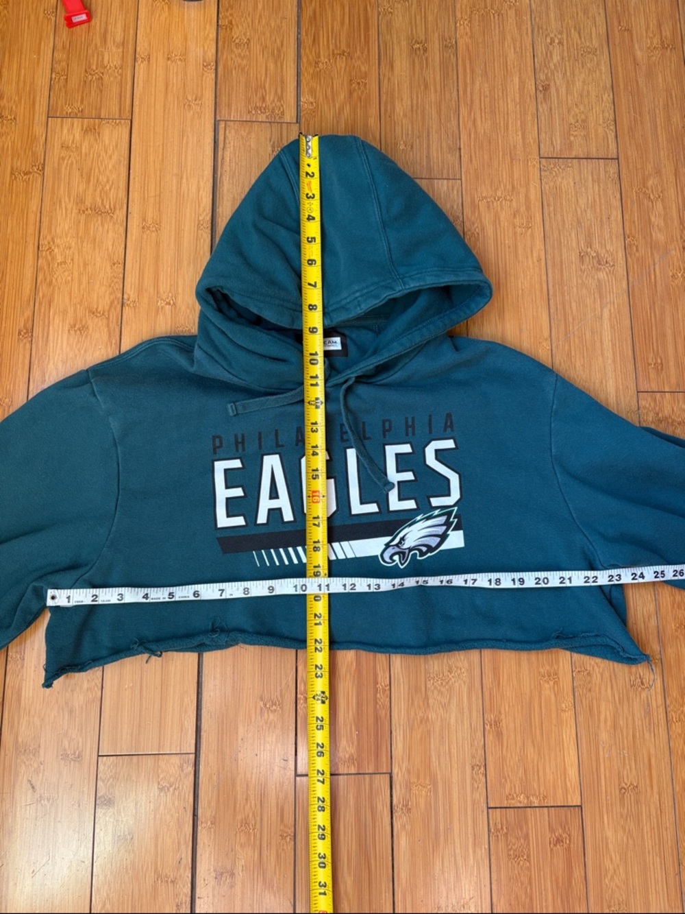 Cropped Philadelphia Eagles Hooded Sweatshirt- Men’s XL - Picture 3 of 5